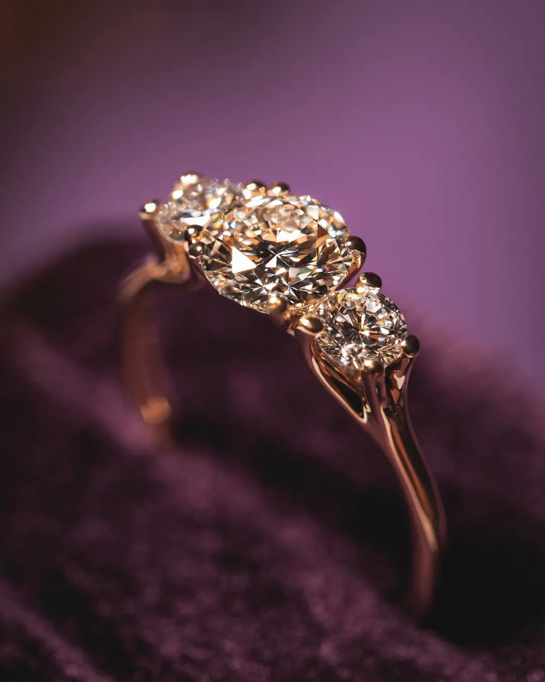 Anillo de compromiso con diamante diseñado por LOLŌ — Pieza 04